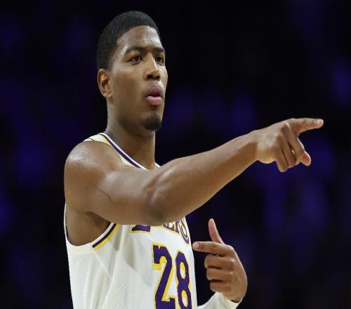 湖人逆轉(zhuǎn)76人迎3喜1憂！里弗斯?jié)M狀態(tài)，拉拉維亞八村壘展最佳作用