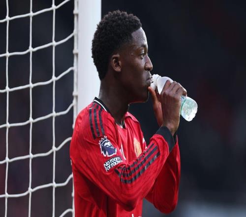 曼晚：曼聯(lián)即將開始與梅努的合同談判，希望能盡快達成協(xié)議