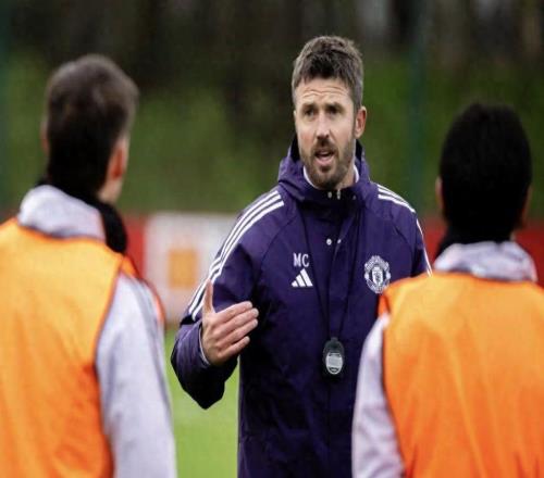 卡里克上任即“松綁”：廢除兩位前任的鐵律，曼聯(lián)更衣室煥然一新