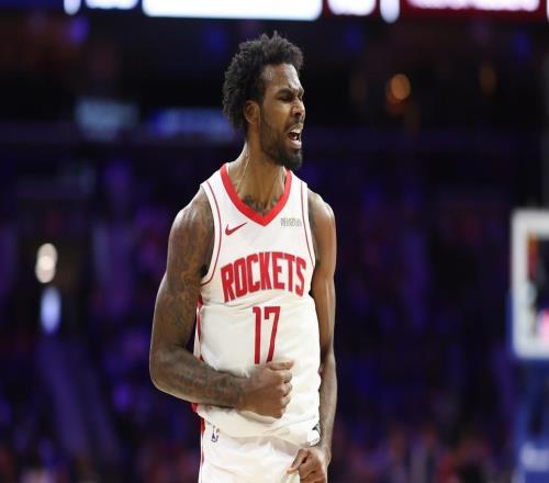 場(chǎng)均12+6+1！多隊(duì)追逐火箭首發(fā)，皆被斯通拒絕！休賽期奉上大合同