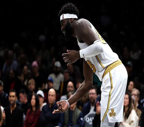 限制了火箭內線支柱！凱爾特人先發(fā)中鋒已經是聯盟頂級藍領中鋒了