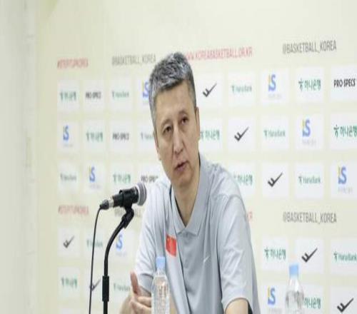 沒(méi)招！郭士強(qiáng)籌備男籃集訓(xùn)名單詢問(wèn)王俊杰能不能打，結(jié)果不如意