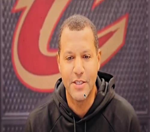 騎士GM曝哈登未申請交易！美記稱為冠軍+新合同卡約：米登很可怕