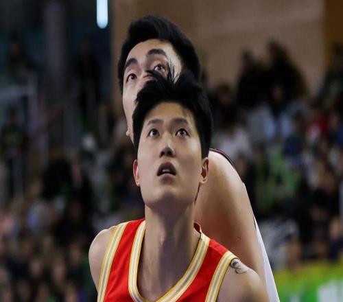 CBA俱樂(lè)部杯塔克天神下凡砍下48分！浙江方興渡逆轉(zhuǎn)取勝，首進(jìn)杯賽四強(qiáng)！