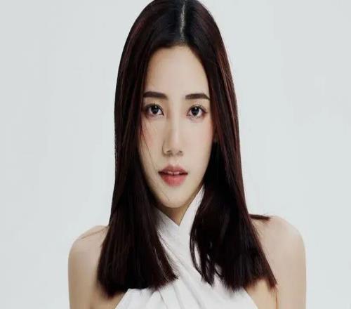 哈登這么大事，就得晚上說?。? />
<div   id=