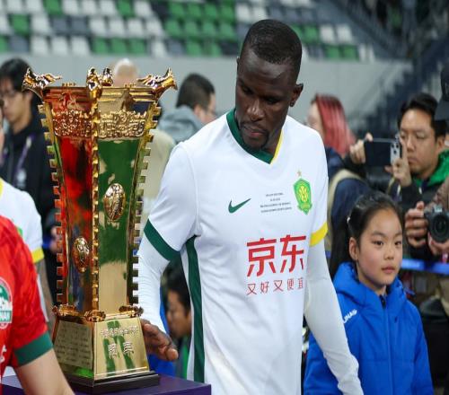 中超新軍大動作！1天內官宣3位外援免簽35歲中衛(wèi)曾效力國安3年