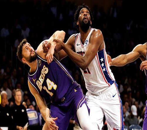 不敢相信！湖人替補內(nèi)線老將竟然成為了球隊逆轉(zhuǎn)76人的奇兵