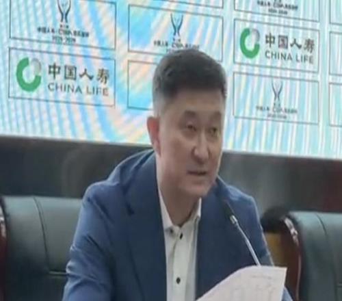 杜鋒：很可惜沒(méi)能贏下比賽，現(xiàn)場(chǎng)聽(tīng)到很多人支持廣東很欣慰