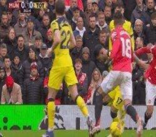 【英超】姆伯莫、B費(fèi)破門曼聯(lián)2比0熱刺