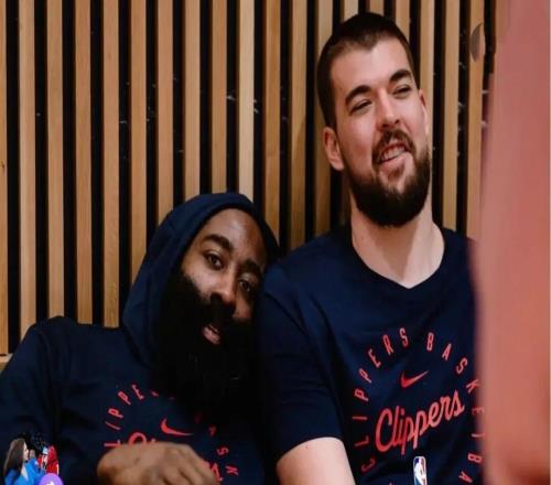 他離隊以后，快船好多人都哭了....