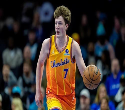 成熟度太高了！黃蜂四號秀繼續(xù)穩(wěn)定輸出輕松打爆了火箭的防線