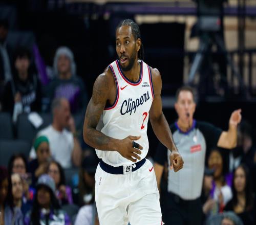 同是頂薪高下立判，萊昂納德第30場(chǎng)20+，賽后正式表態(tài)