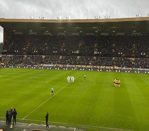 切爾西賽前改在中圈集合喊話，這是里斯詹姆斯等人的主意