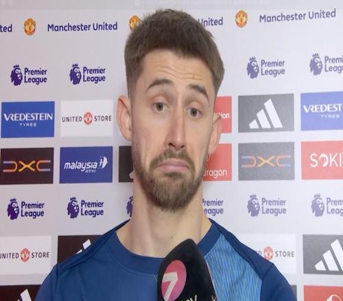 維卡里奧：羅梅羅的紅牌很明顯，他自己也明白并已道歉