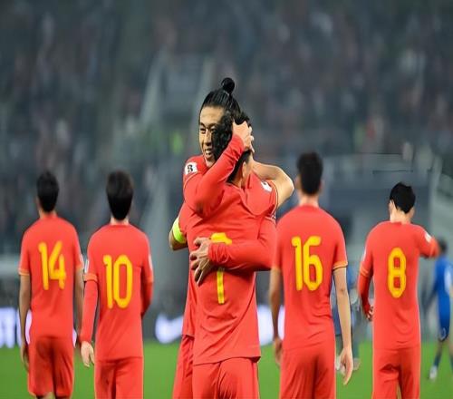 大連英博0比1惜敗歐洲勁旅！久違強(qiáng)援首發(fā)出戰(zhàn)，讓球迷欣喜