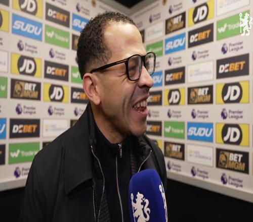 羅塞尼爾：外界對帕爾默有很多議論，他今天用戴帽做出了回應(yīng)