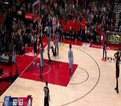 3分鐘3次犯規(guī)！感覺楊瀚森有點(diǎn)被針對(duì)了....