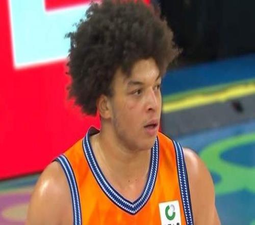 打的啥呀狂輸29分，山東無緣決賽，邱彪震怒，遼籃舊將單節(jié)20分