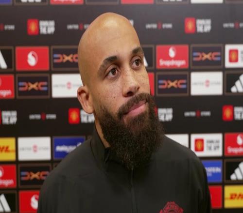 姆伯莫：我得想個新的慶祝動作了，之前的都被看膩了