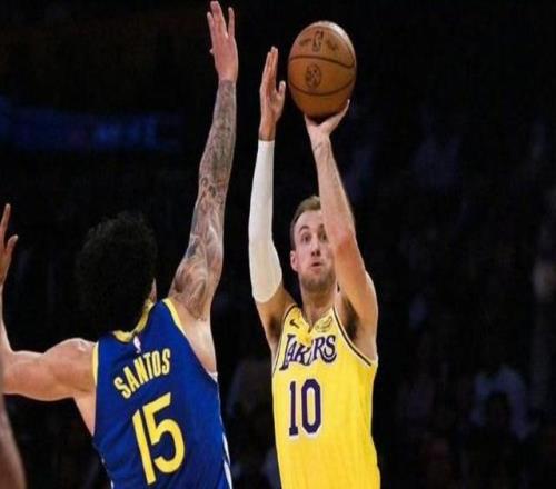 湖人擊敗勇士凸顯兩點(diǎn)：新援即插即用，庫(kù)里對(duì)球隊(duì)影響弊大于利