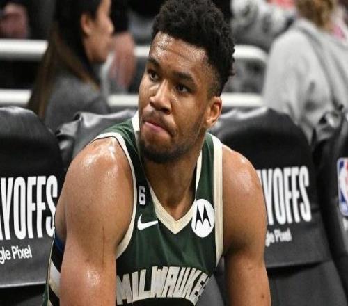 【觀察】截止日晃點(diǎn)所有人雄鹿和字母哥在等什么