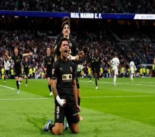 效率突出，瓦倫西亞前鋒杜羅踢皇馬9場進(jìn)5球