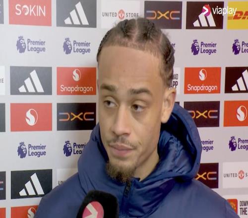 西蒙斯：我現(xiàn)在情緒很激動(dòng)，最好什么都別說(shuō)