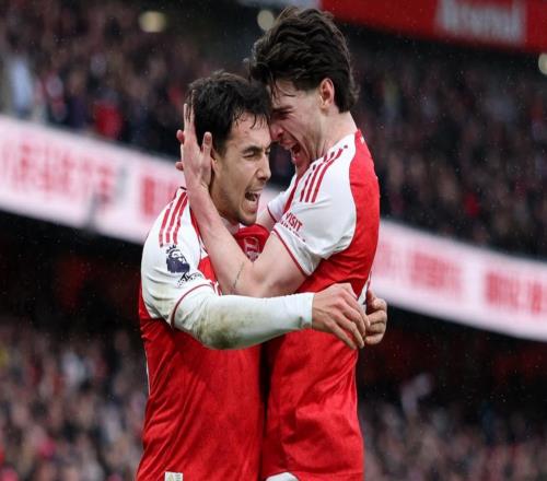 英超領(lǐng)頭羊狂飆：豪取4連勝，奪冠有戲，曼城被甩開9分