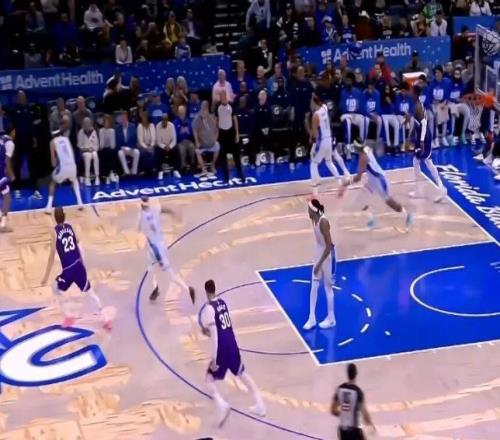 打的越好越?jīng)]得上場(chǎng).....他們實(shí)在太想輸球了?。?！