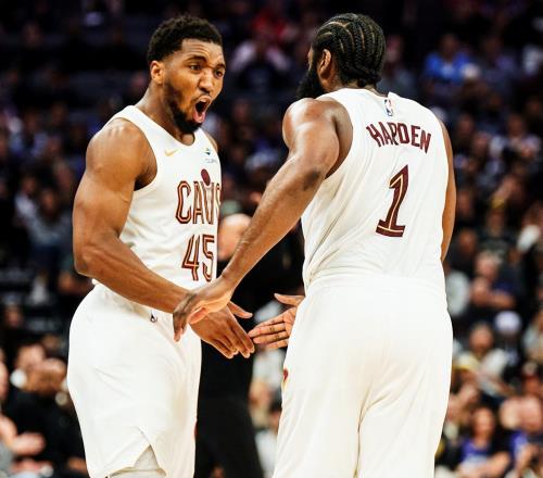 阿倫12中11轟29分10板！雙槍末節(jié)32分導(dǎo)演大逆轉(zhuǎn)！哈登太香了