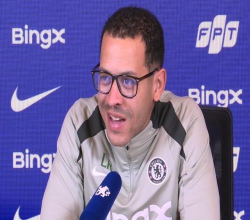 羅塞尼爾：球員夸我是好事，但他們多半只是想留在隊里