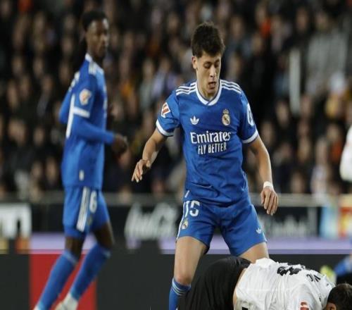 世體：皇馬中場(chǎng)問(wèn)題仍未解決，俱樂(lè)部高層對(duì)此心知肚明