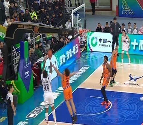 板凳厚度差距大！山東高速83：112上海，無緣俱樂部杯決賽