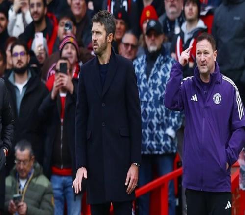 卡里克哥哥牽線讓霍蘭加盟曼聯(lián)教練組，他從小是鐵桿紅魔