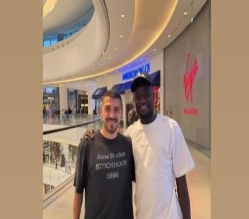 中超再聚首，斯坦丘曬與原武漢三鎮(zhèn)隊(duì)友戴維森、阿齊茲合照