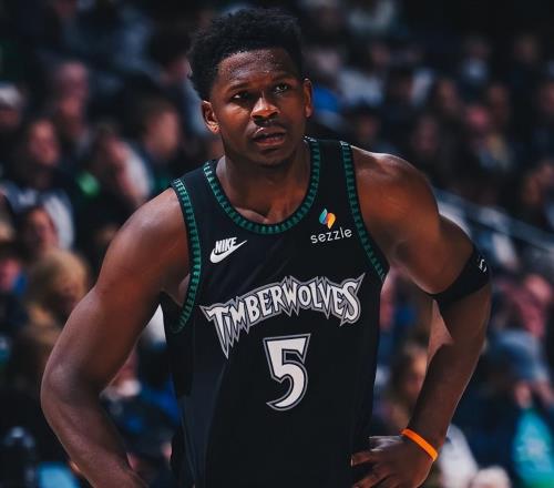 瞧不起誰呢快船大勝森林狼，倫納德破隊(duì)史近41年紀(jì)錄，華子23分