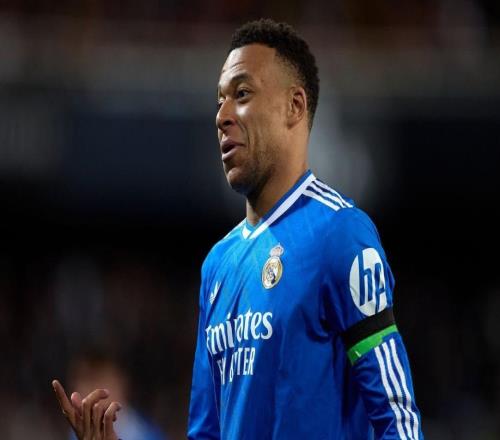 卡雷拉斯天秀建功，姆巴佩領(lǐng)跑射手榜，皇馬20瓦倫西亞豪取7連勝