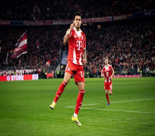 德甲賽場(chǎng)戴帽，路易斯迪亞斯拜仁生涯首次上演帽子戲法