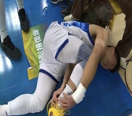 遭遇距腓前韌帶撕裂，孫銘徽發文：小場面別擔心，很快回來