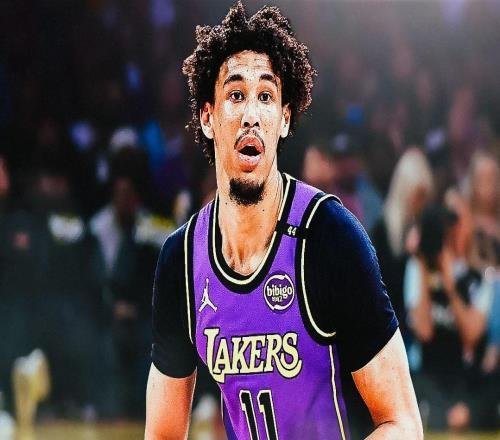 認(rèn)錯(cuò)了，湖人隊(duì)海耶斯在1場(chǎng)禁賽后，向隊(duì)友和奇才隊(duì)吉祥物道歉