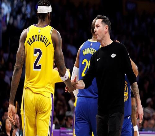 不只是一個防守大閘！湖人鋒線大將甚至都找到了自己的手感