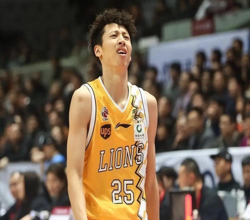 拿600萬(wàn)，2戰(zhàn)13中3！“CBA庫(kù)里”今夏與廣廈和平分手已成定局