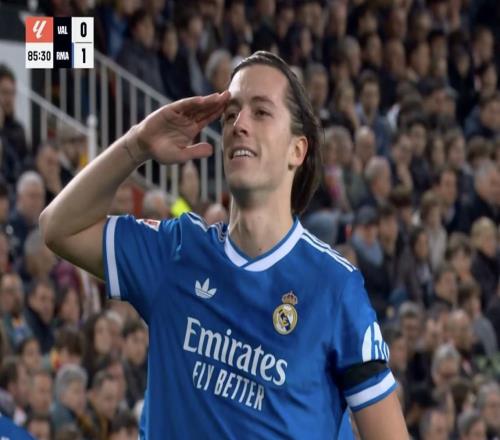 赫伊森卡雷拉斯，自22年以來首次有皇馬后衛(wèi)在客場連線進球