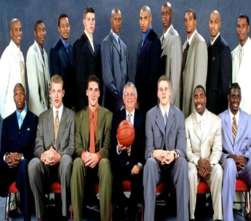 一屆誕生9個(gè)全明星，前三順位無(wú)一水貨，他們是被遺忘的一屆新秀