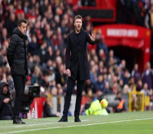 卡里克獲曼聯(lián)更衣室大佬支持！若未轉(zhuǎn)正三隊(duì)欲請，下季必執(zhí)教英超