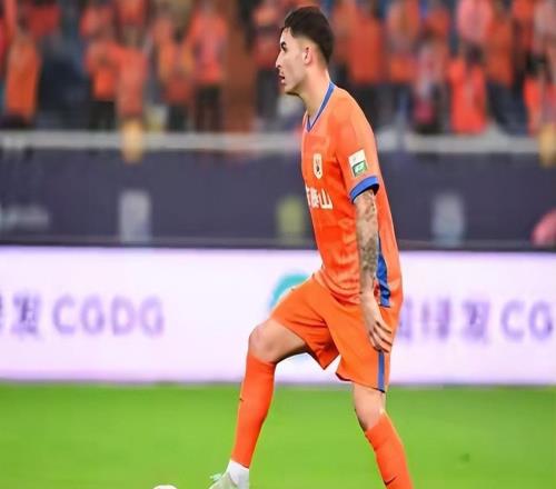 昔日西甲鐵衛(wèi)在新東家慘遭無視，泰山隊及時止損，做了最明智決定