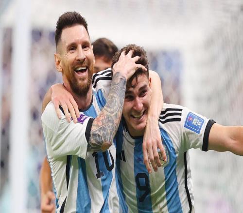 3選1，阿爾瓦雷斯下家曝光，英超西甲豪門在等他