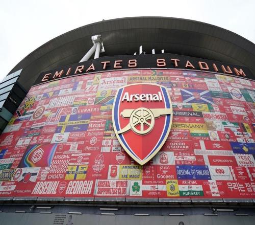 前阿森納球衣管理員因反猶言論被解雇，他指責俱樂部唯利是圖