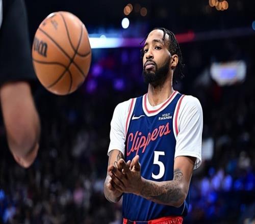 復(fù)出后的效果肉眼可見，他的長(zhǎng)期傷病直接導(dǎo)致了快船的戰(zhàn)績(jī)不佳