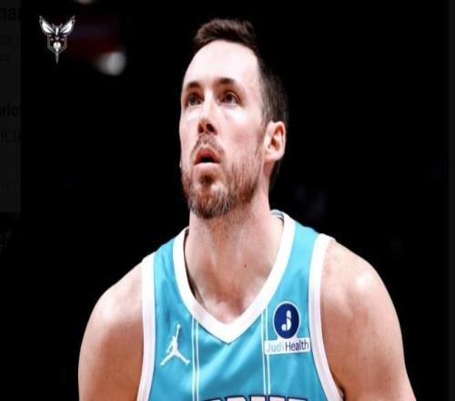 還能這么操作，黃蜂官方：與4天前剛被裁掉的康諾頓重新簽約